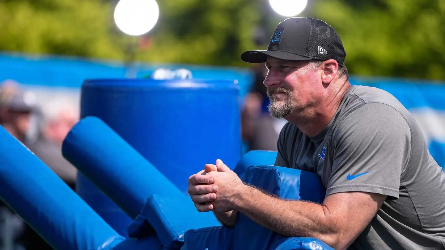 Dan Campbell Hentikan Latihan Lions Kedua Berturut-turut